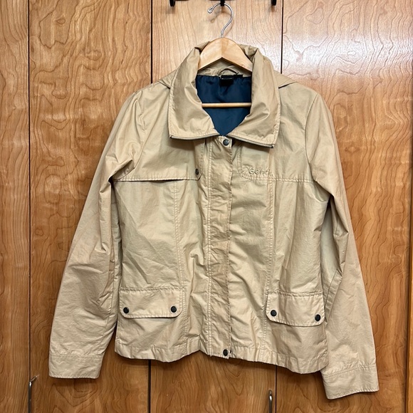 Bench Jacket - Picture 1 of 5